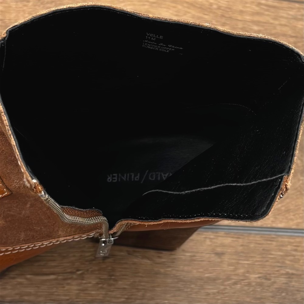 Donald Pliner Velle Women's Size 11 Brown Leather & Suede Western Ankle Booties - Picture 4 of 9